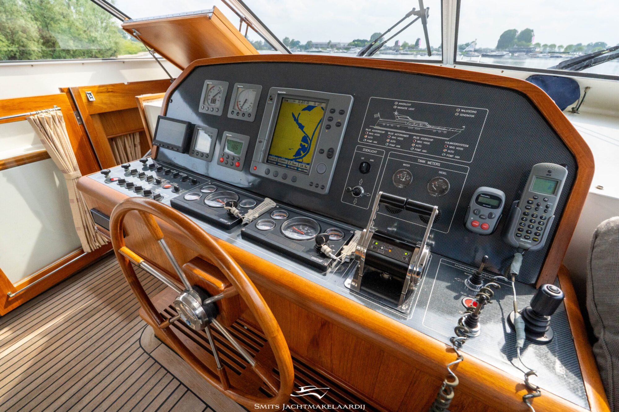 foto: 6 Van der Valk Valk Continental 15.50 Cabrio
