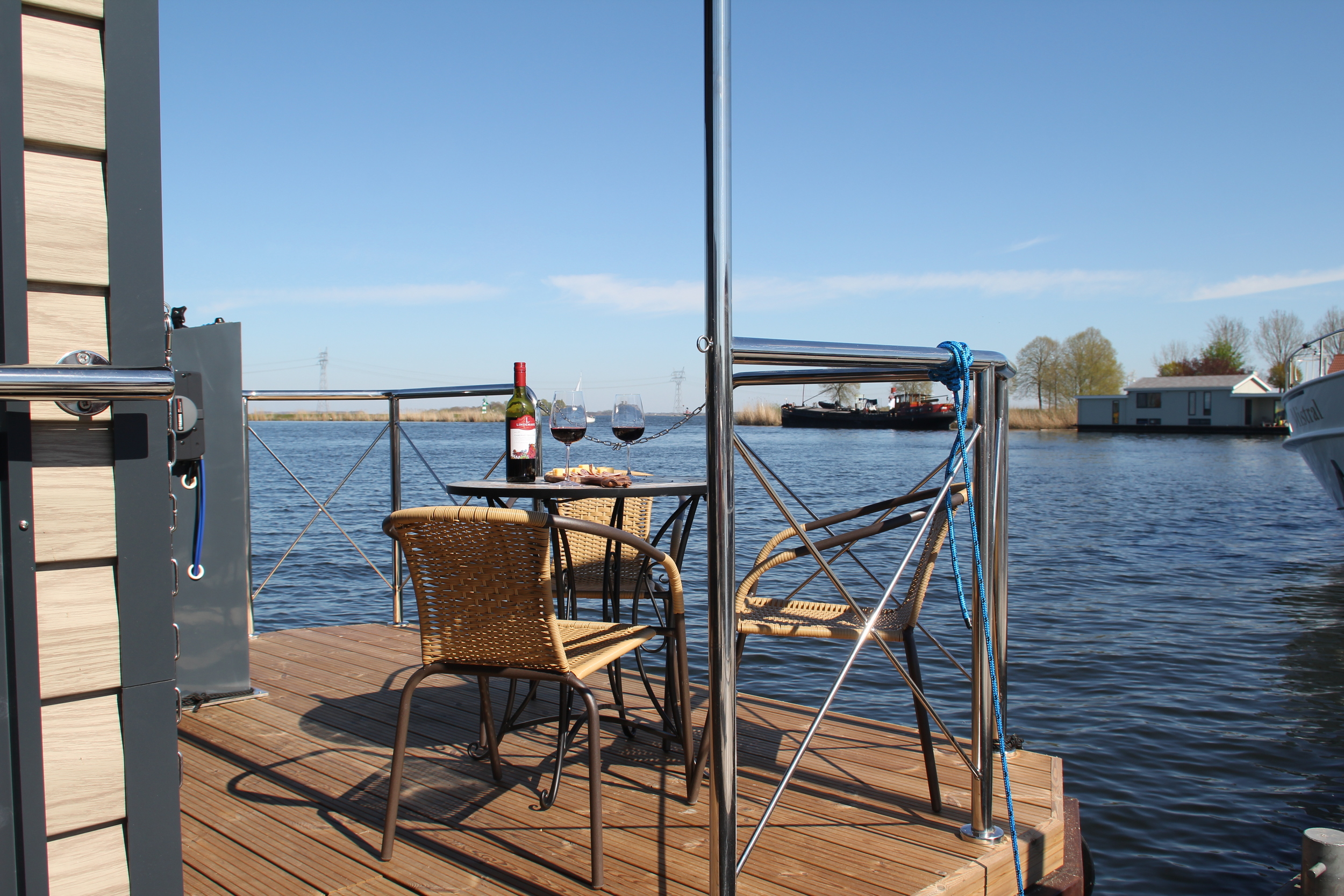 foto: 4 Campi 340 Houseboat