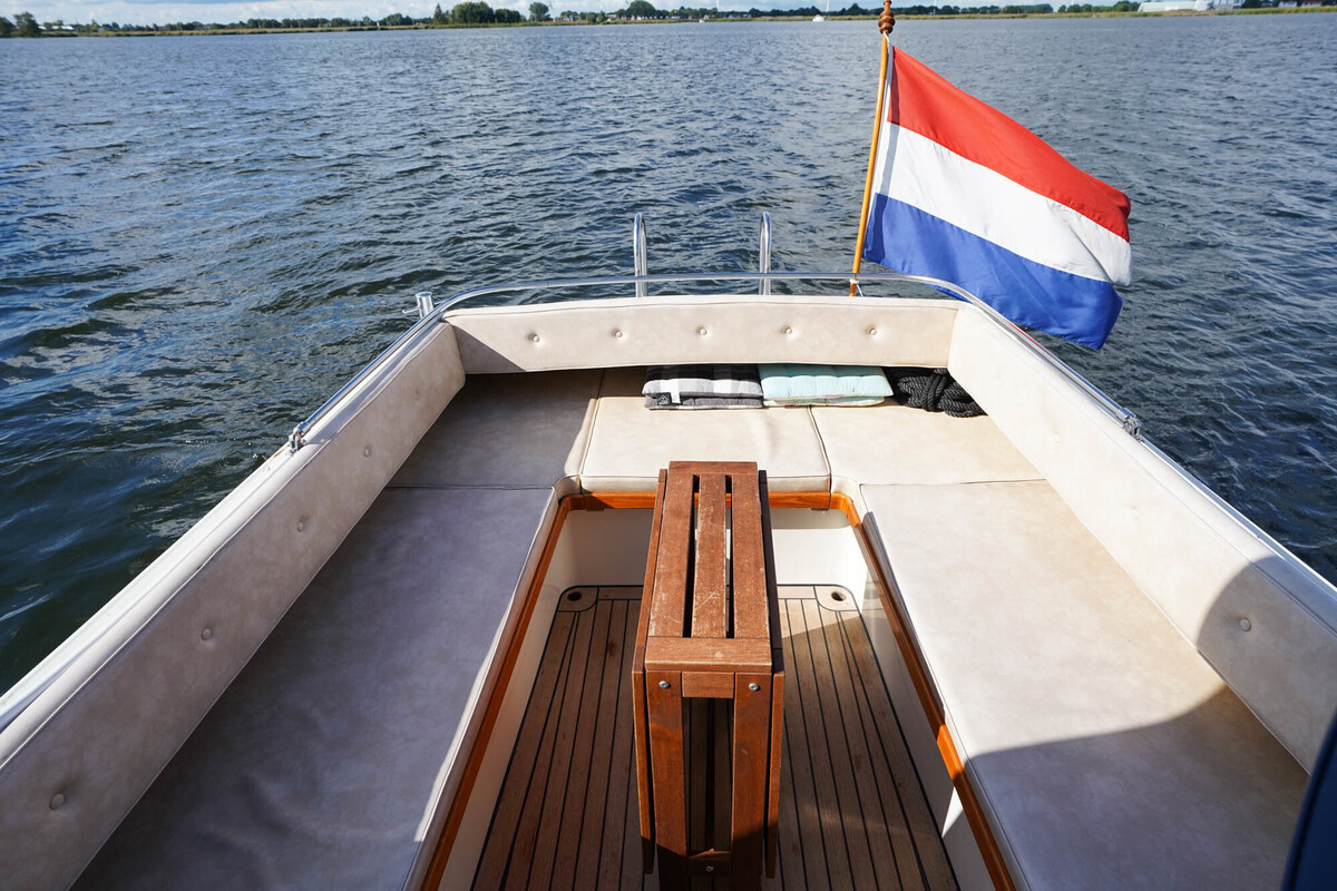 foto: 6 Vedette 8.20 V/OK