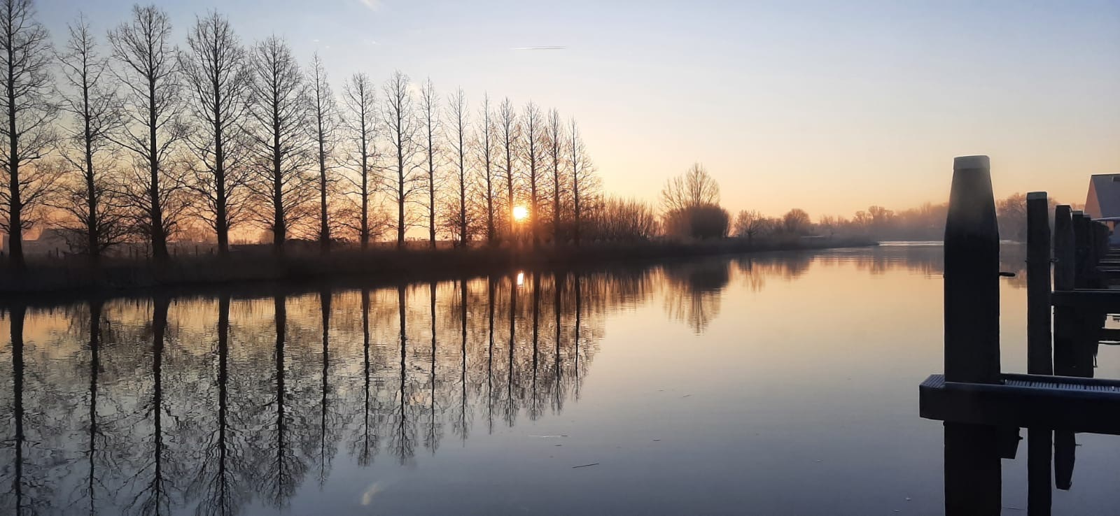 foto: 5 Campi 400 Per Direct Irnsum Ligplaats (Houseboat)