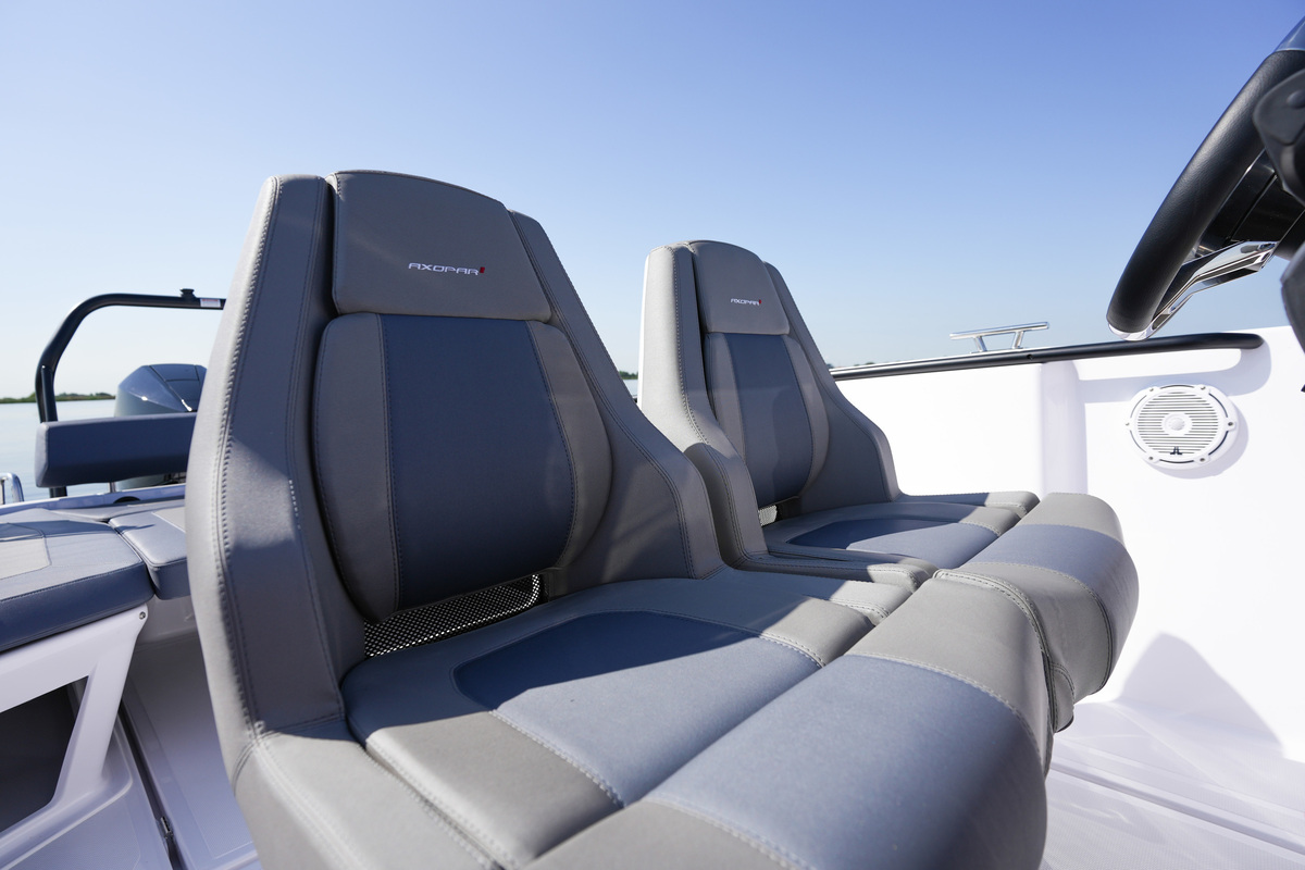 foto: 4 Axopar 25 Cross Bow