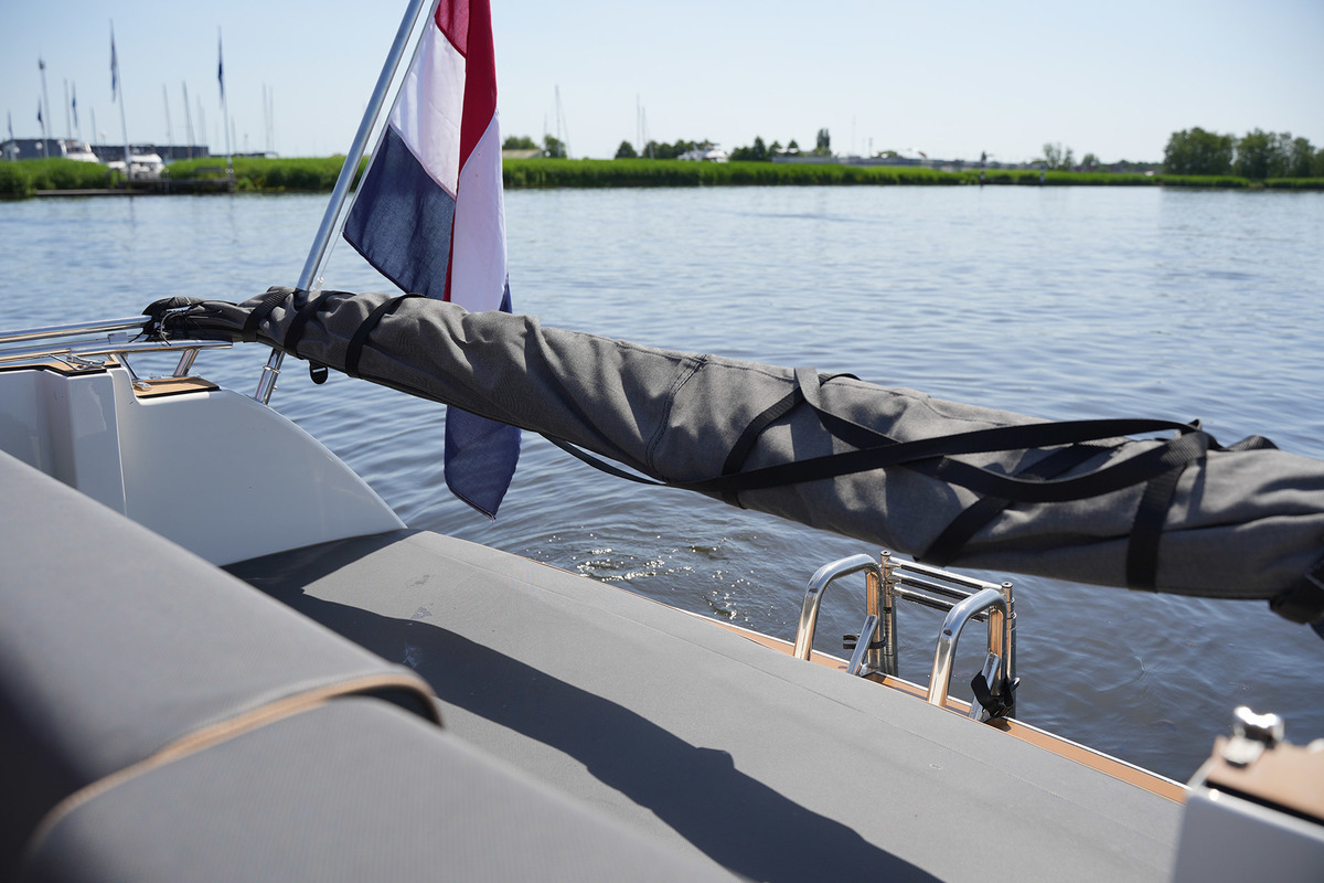 foto: 5 Interboat Intender 820