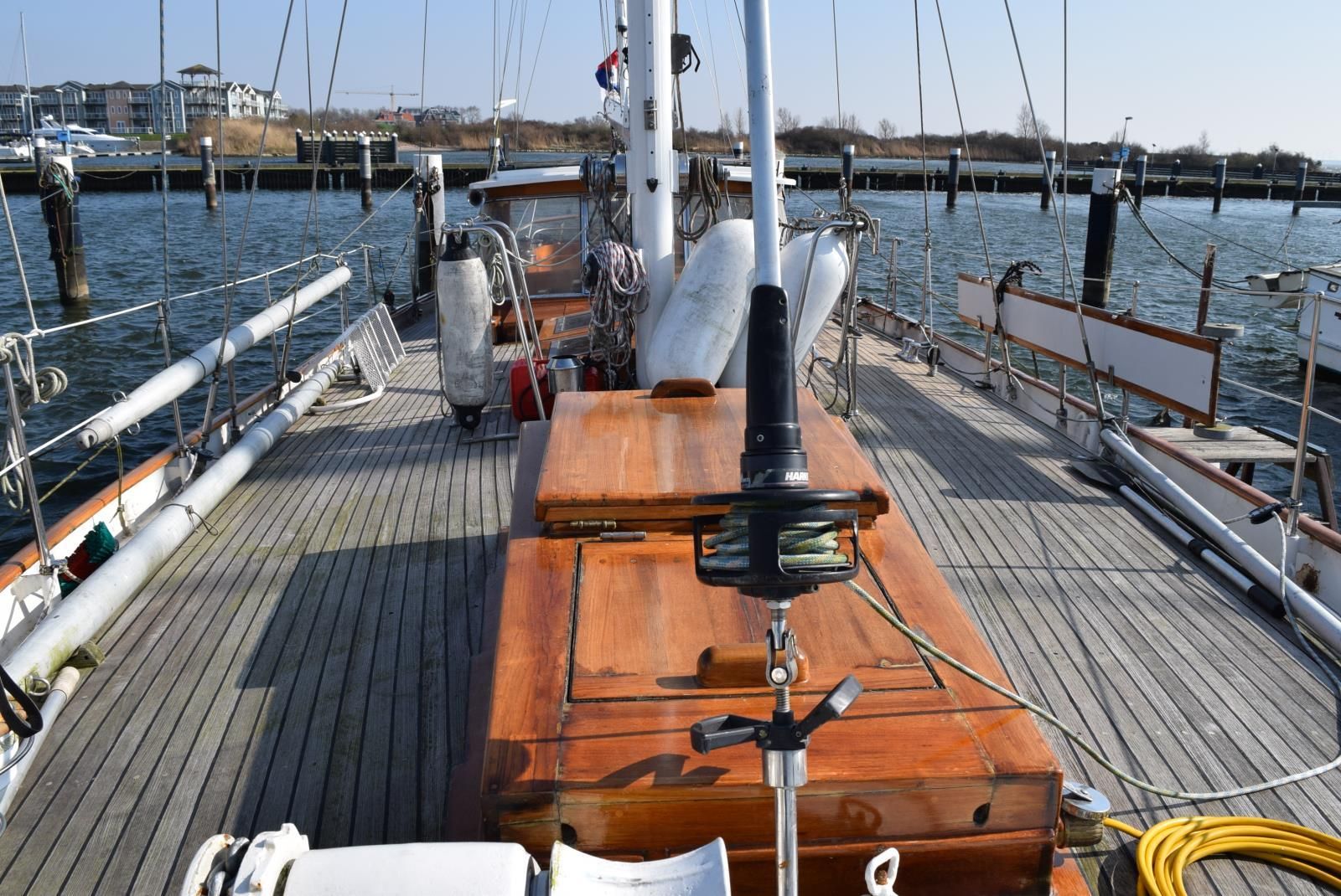 foto: 5  De Vries Lentsch 13.85 Ketch