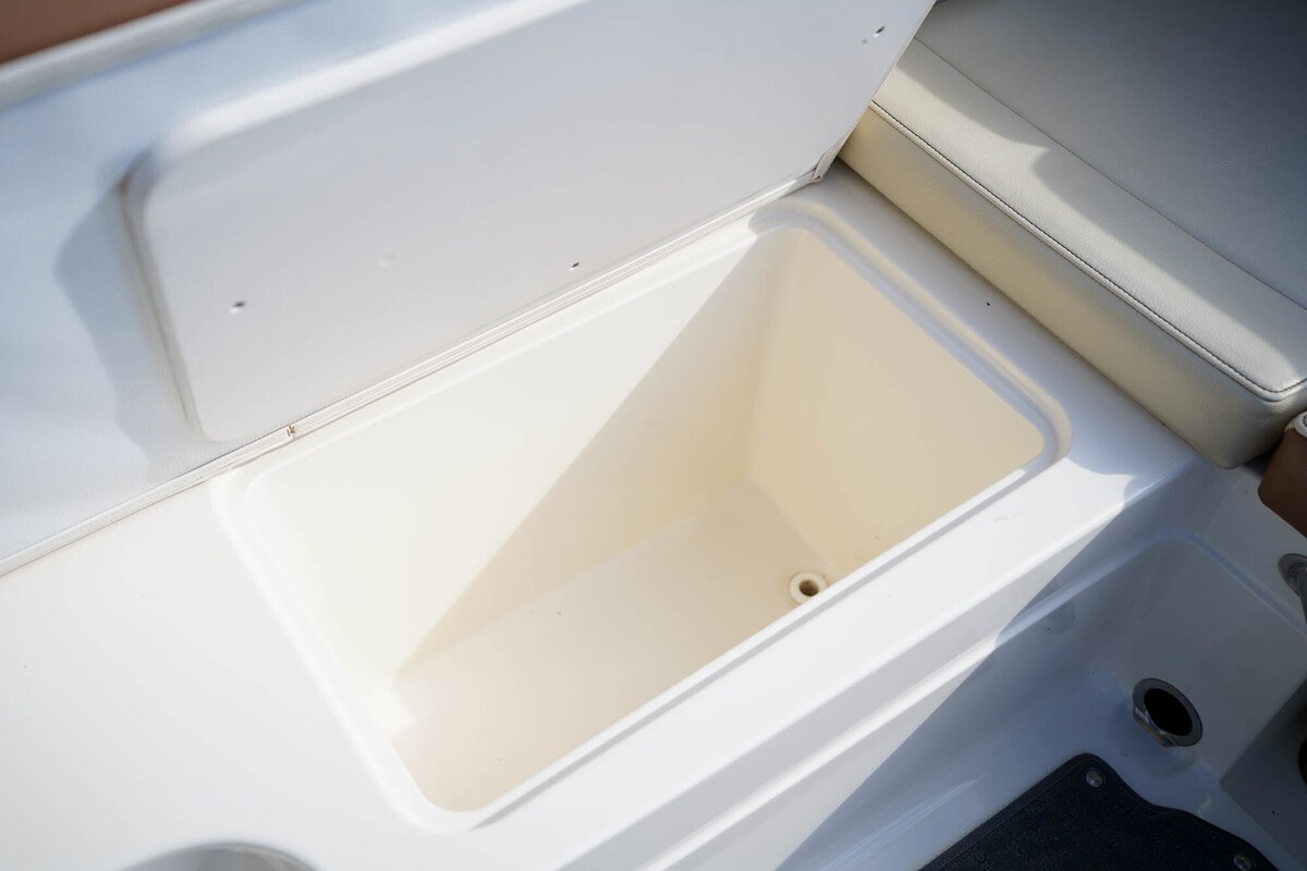 foto: 4 Sea Ray Sun Sport 230