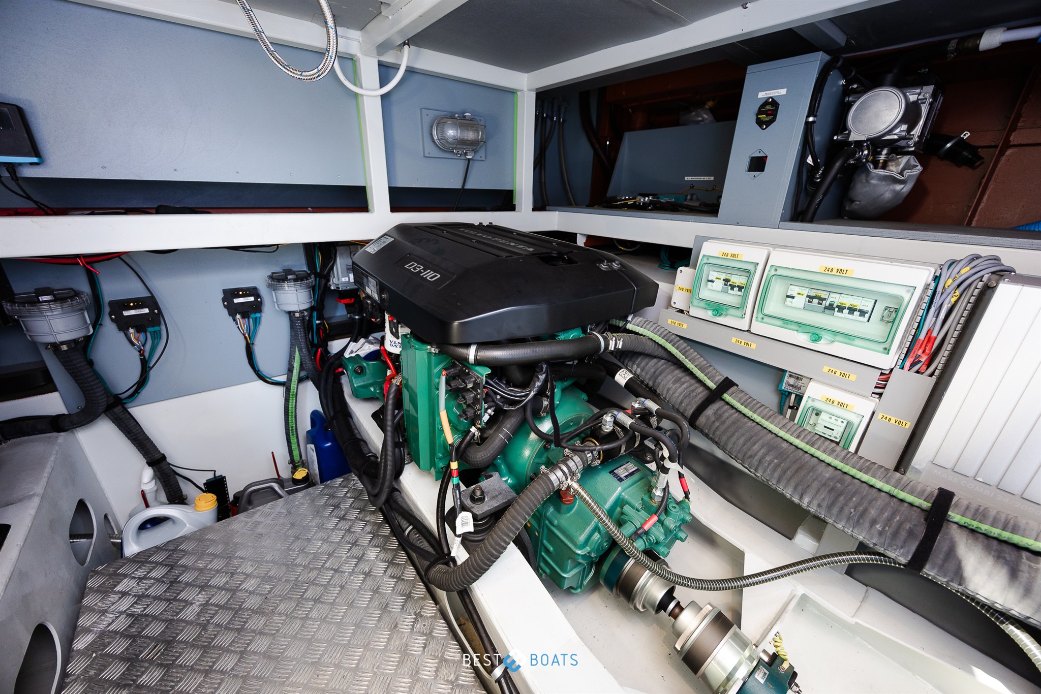 foto: 4 Linssen Grand Sturdy 470 Sedan Wheelhouse