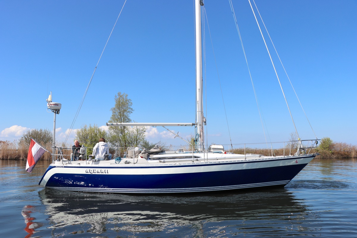 foto: 6 Holman & Pye Red Admiral 36