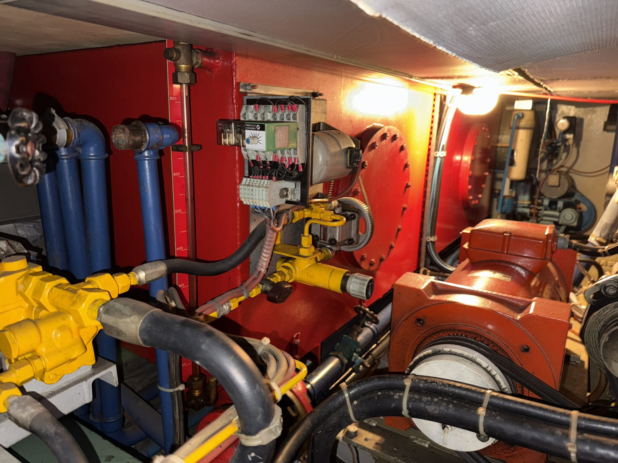 foto: 5 Gillissen Gillissen Rondspant Trawler 13.50 AK