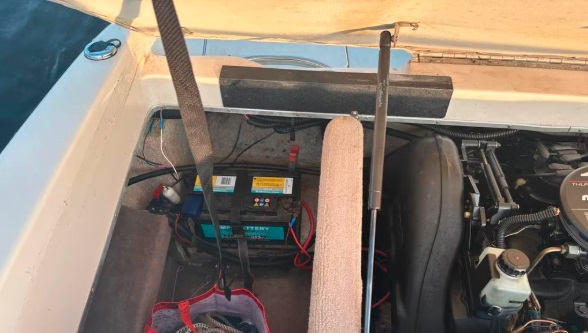 foto: 9 Montery4.3L Mercruiser V6
