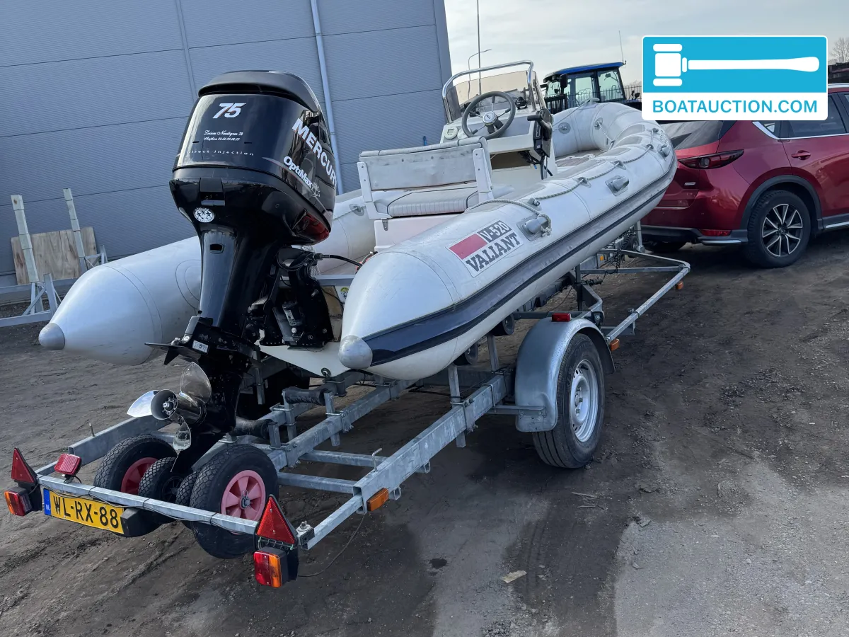 foto: 12 Valiant Vanguard 520