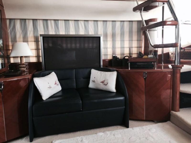 foto: 4 Princess 65 Fly