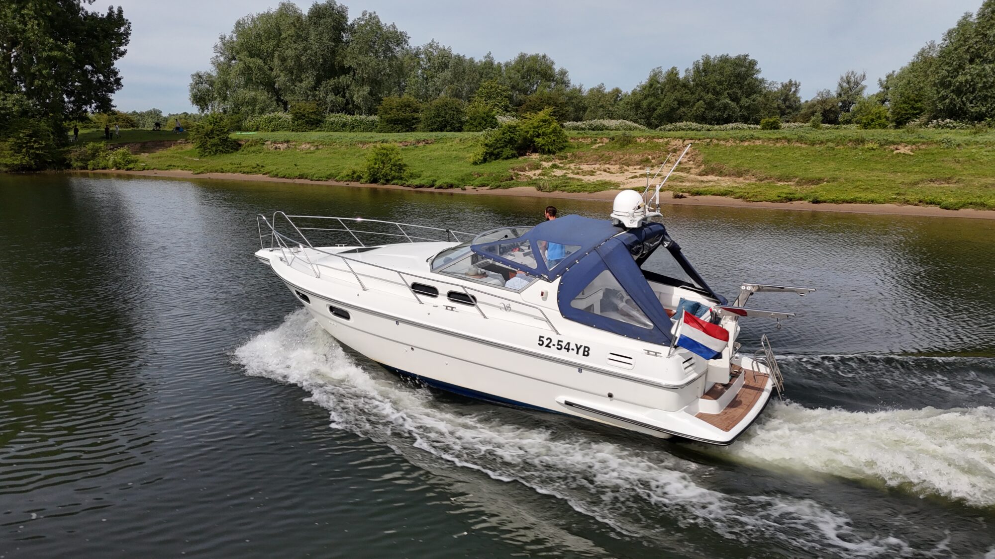 foto: 6 Sealine Sealine 328 Sport Bridge