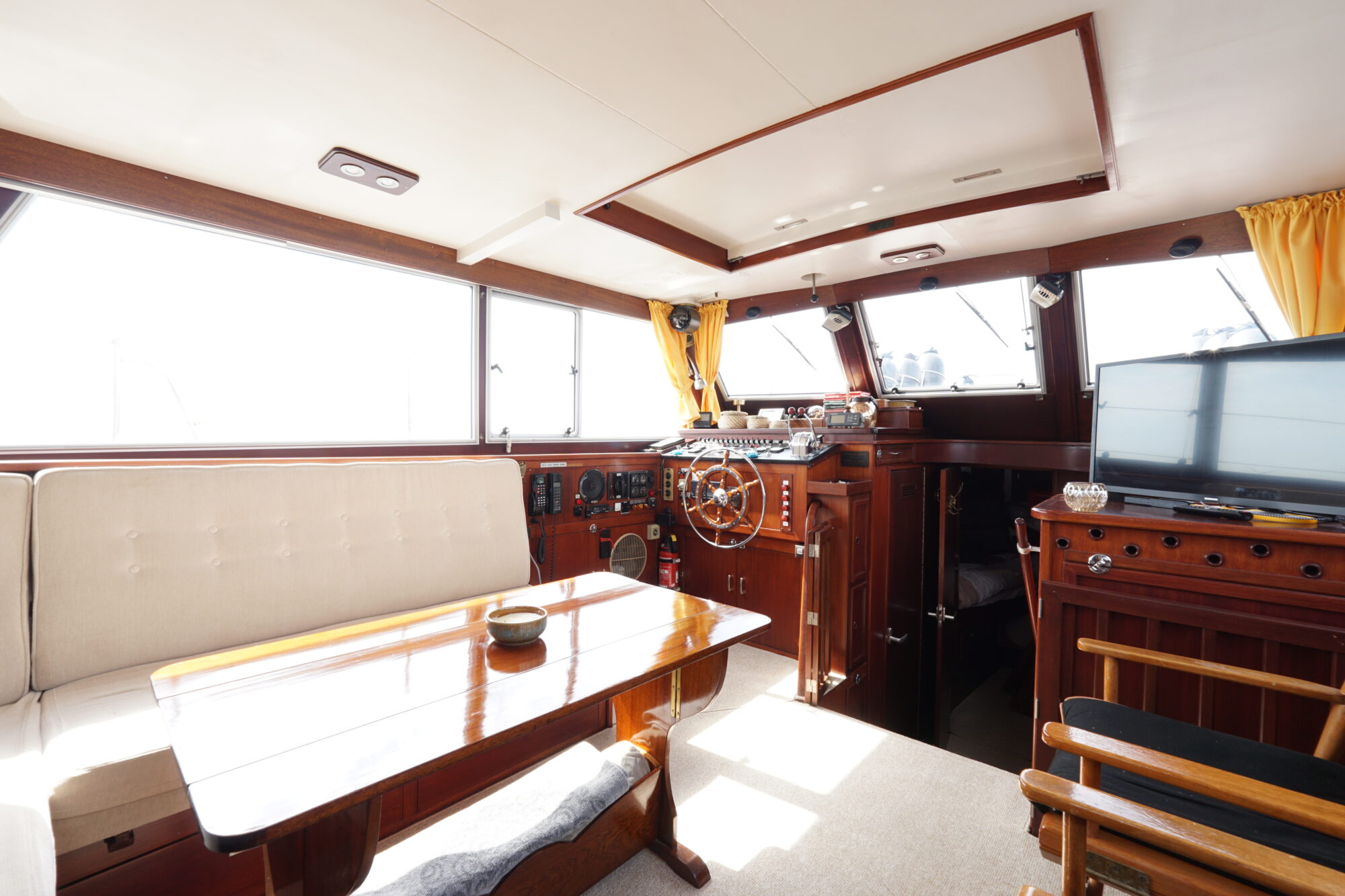 foto: 8 Lowland Lowland Rondspant Kruiser 13.00 AK Cabrio
