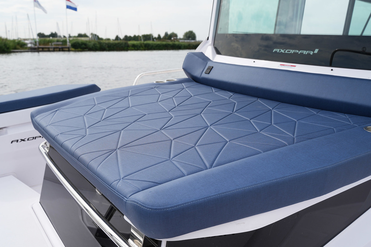 foto: 6 Axopar 29 XC Cross Cabin