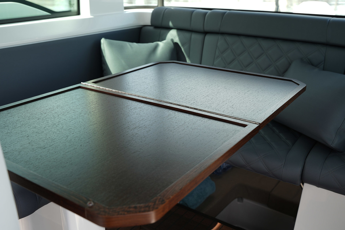 foto: 6 Axopar 37 XC Cross Cabin