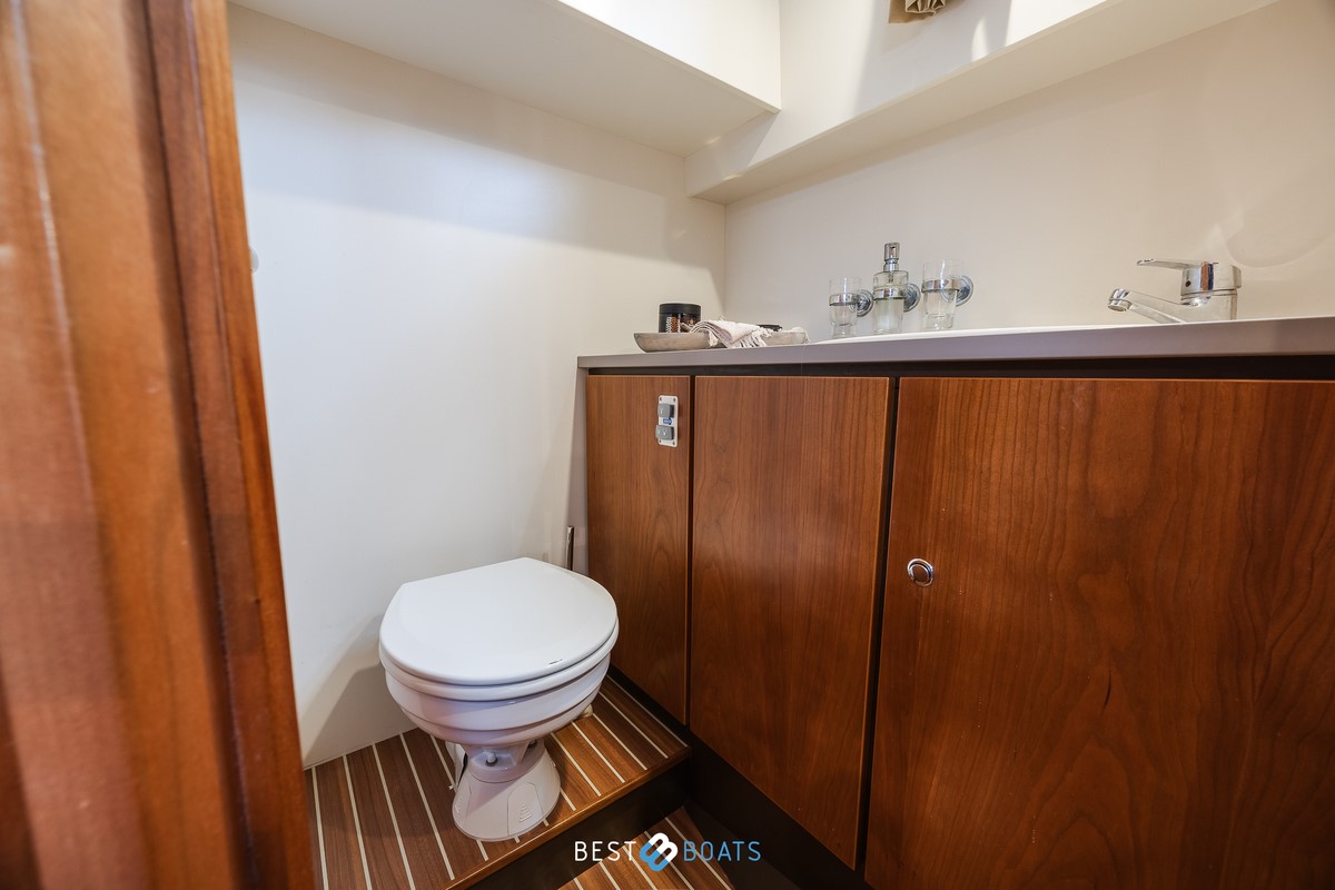 foto: 5 Linssen Grand Sturdy 34.9 AC