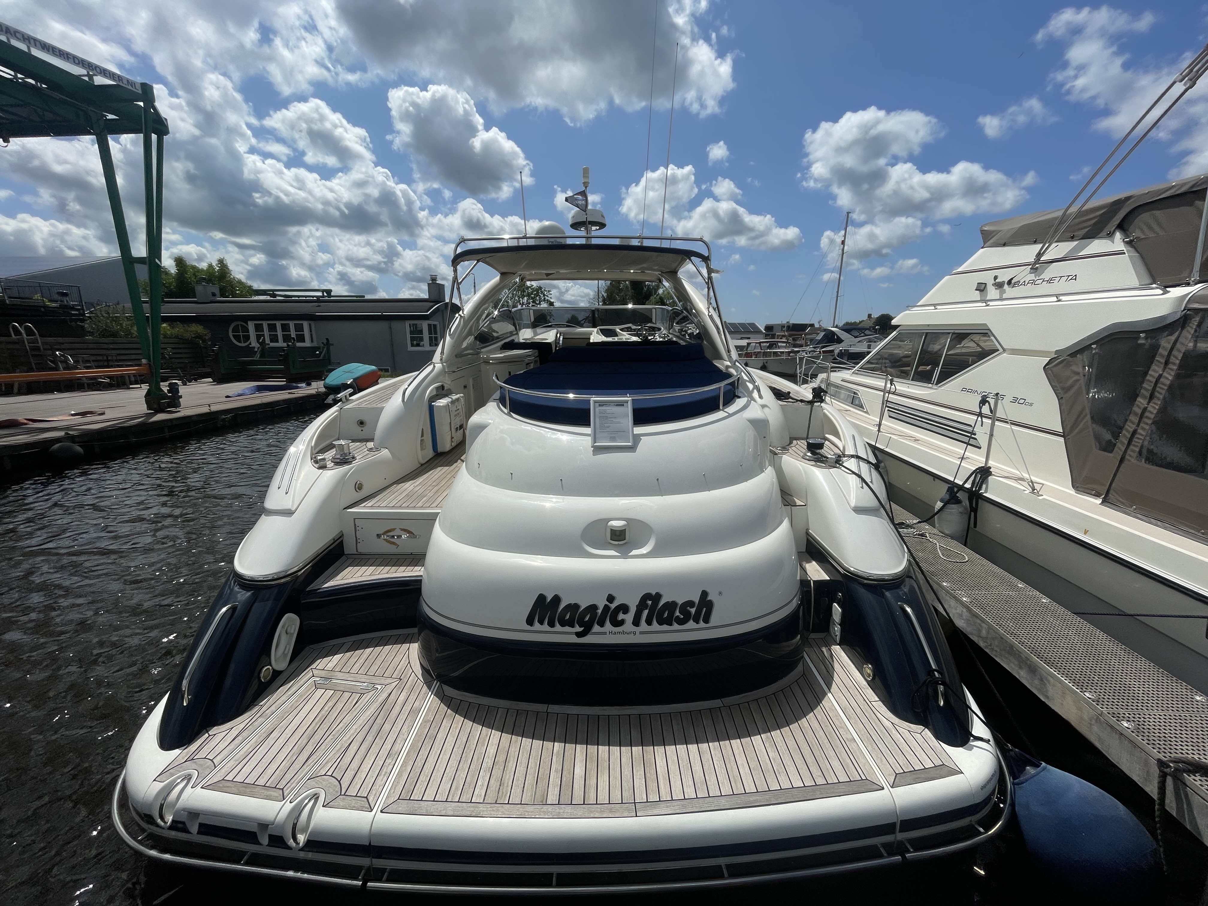 foto: 4 Sunseeker Predator 58