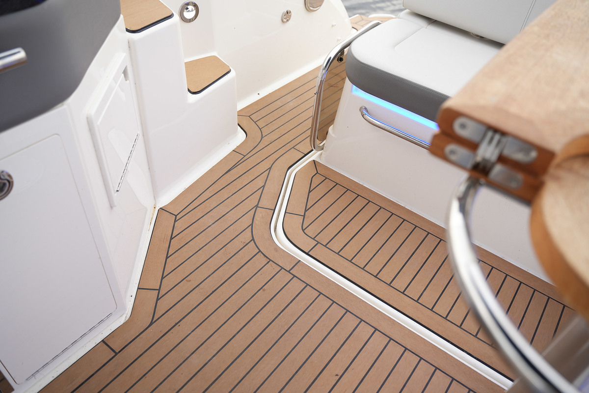 foto: 6 Sea Ray Sundancer 290