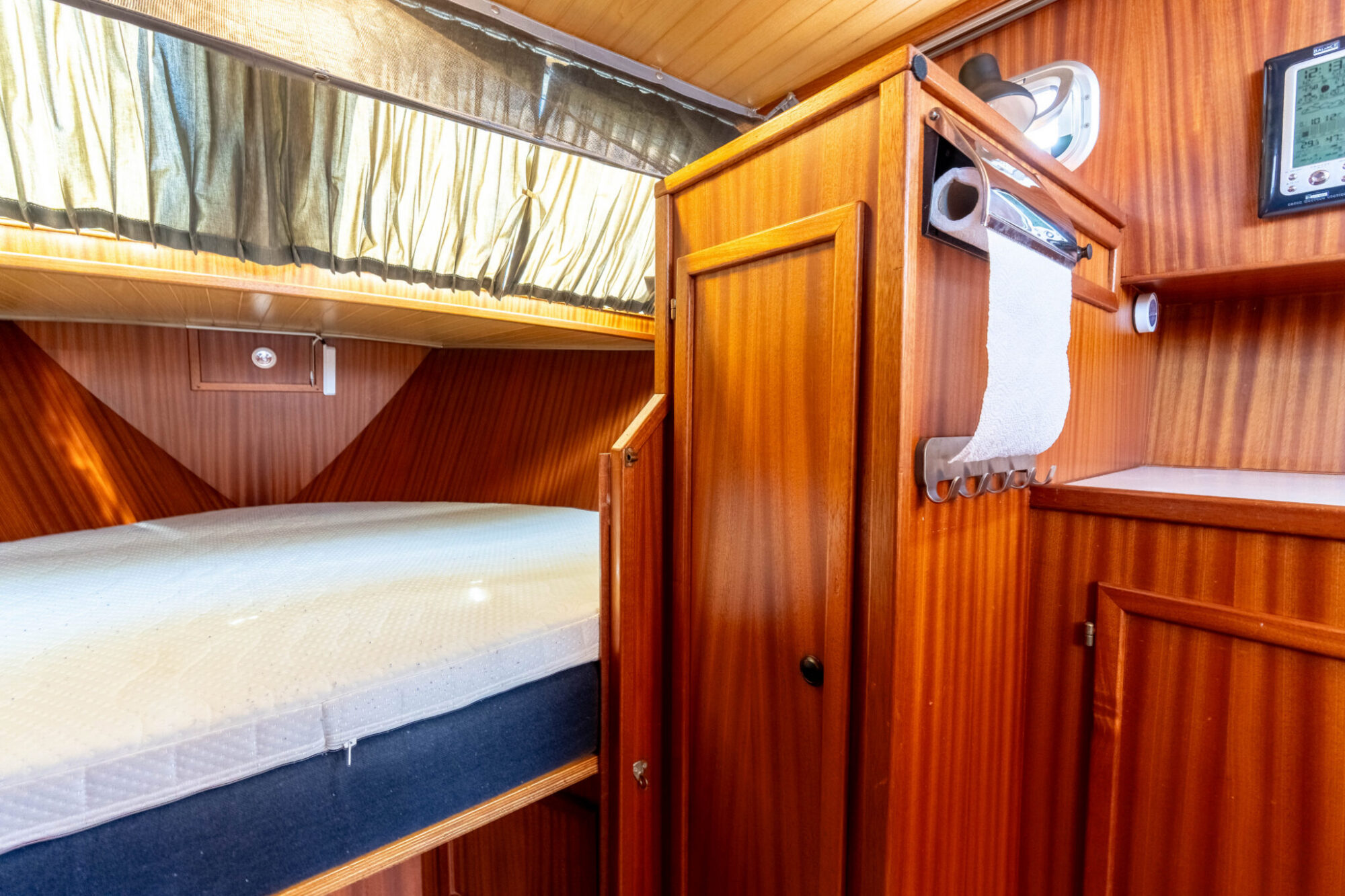 foto: 6 Bege Bege 1000 OK Spiegeldeur