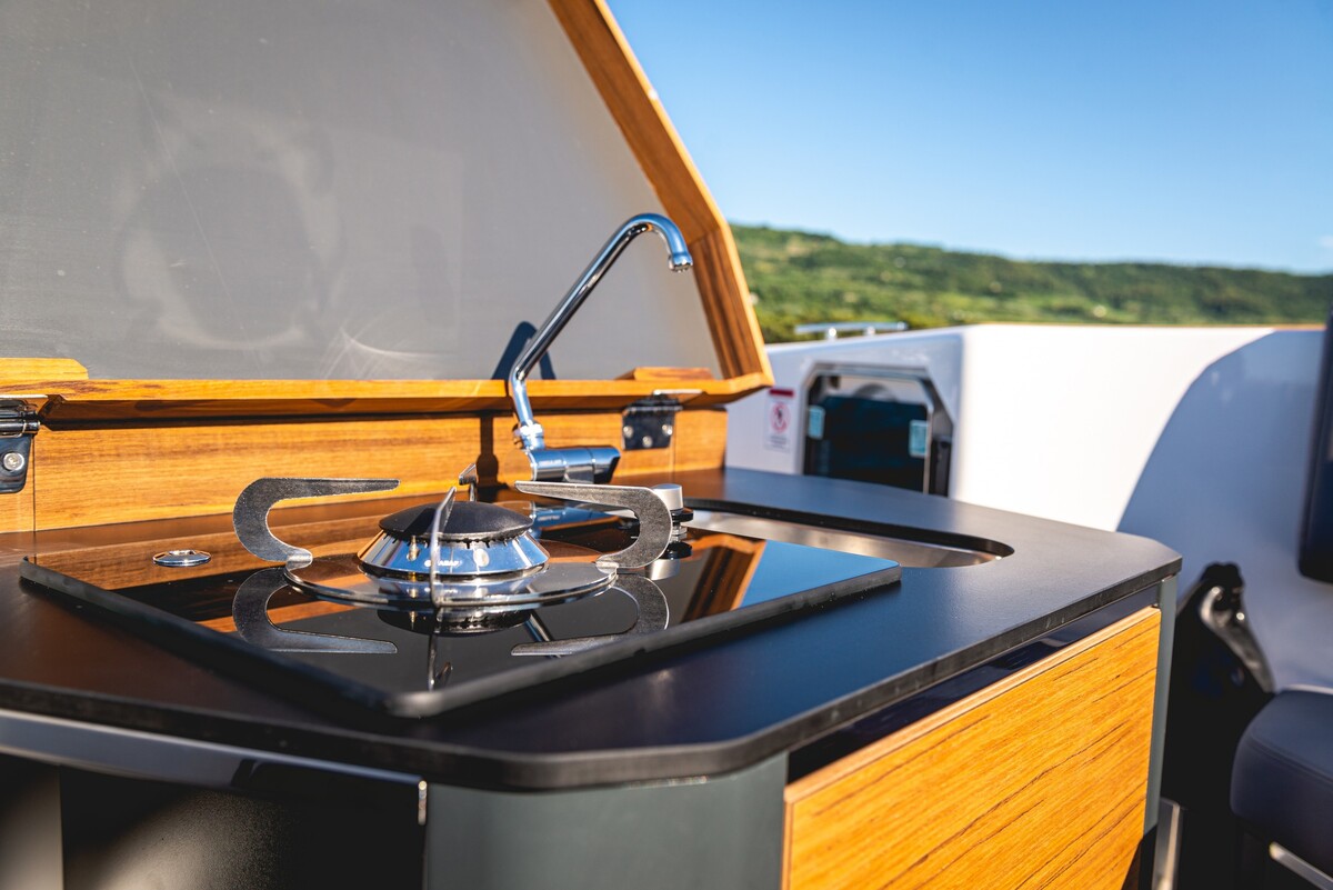 foto: 28 Alfastreet Marine 25 Cabin Evolution - Outboard Series
