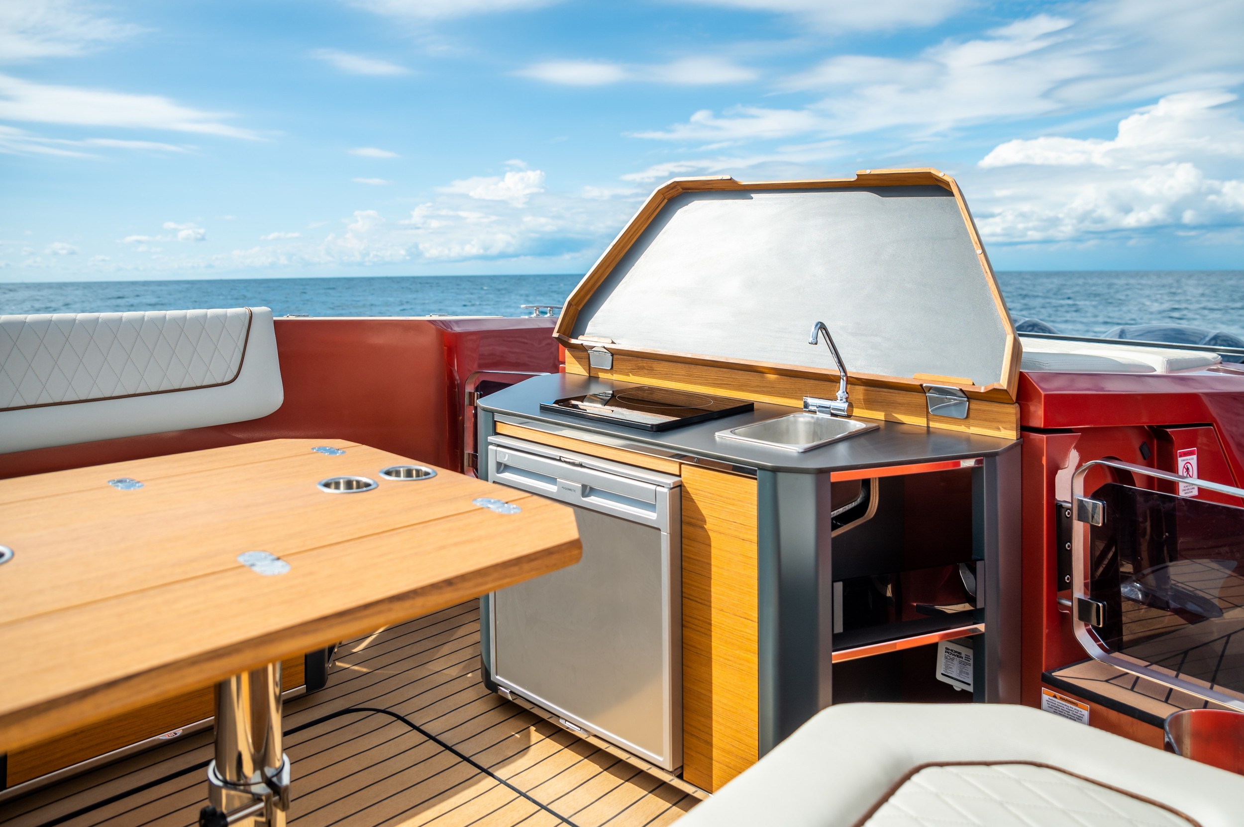 foto: 5 Alfastreet Marine 32 Cabin Sport - Outboard Series