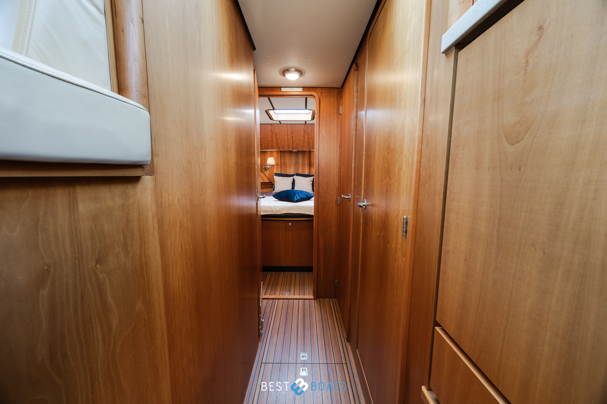 foto: 4 Linssen Grand Sturdy 40.9 AC