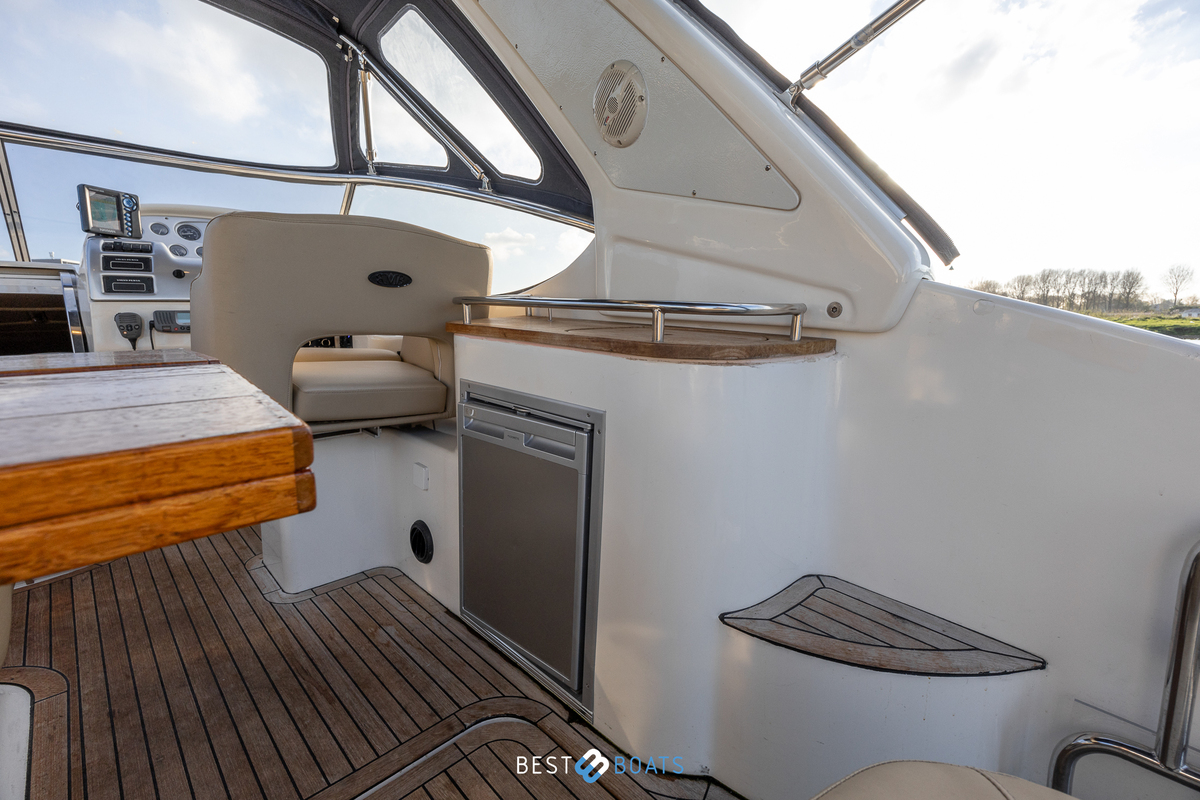 foto: 33 Bavaria 300 Sport