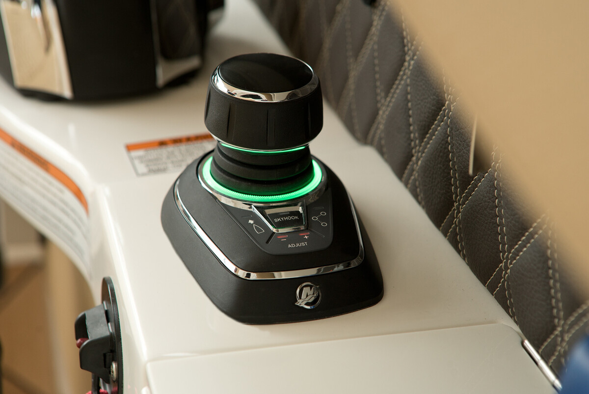 foto: 5 Sea Ray SLX 350