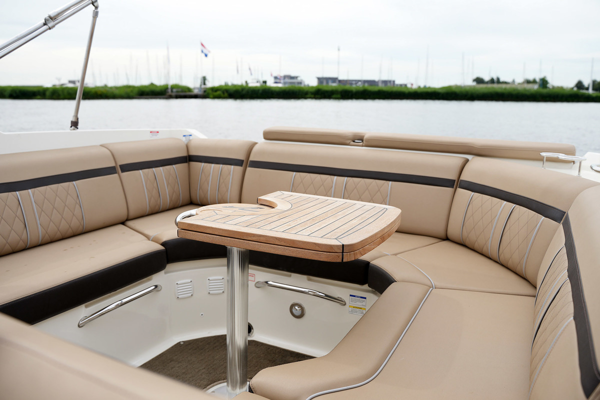 foto: 48 Sea Ray Sun Sport 250