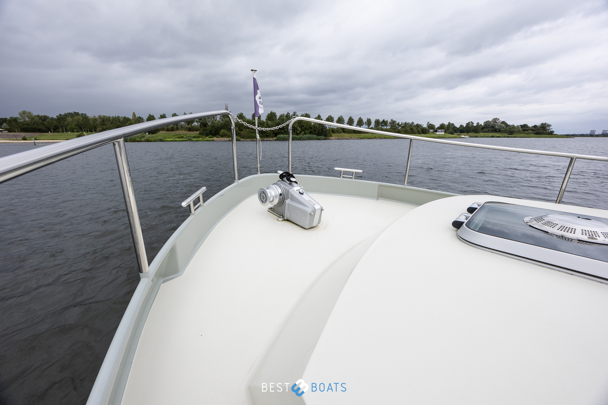 foto: 47 Linssen Grand Sturdy 35.0 AC INTERO