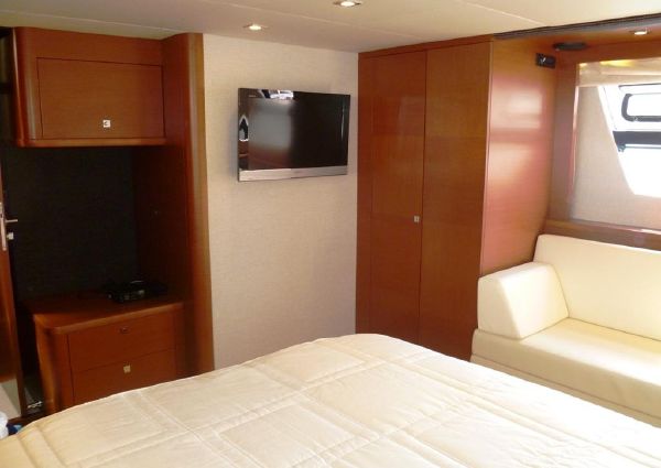 foto: 23 Prestige 60 Fly