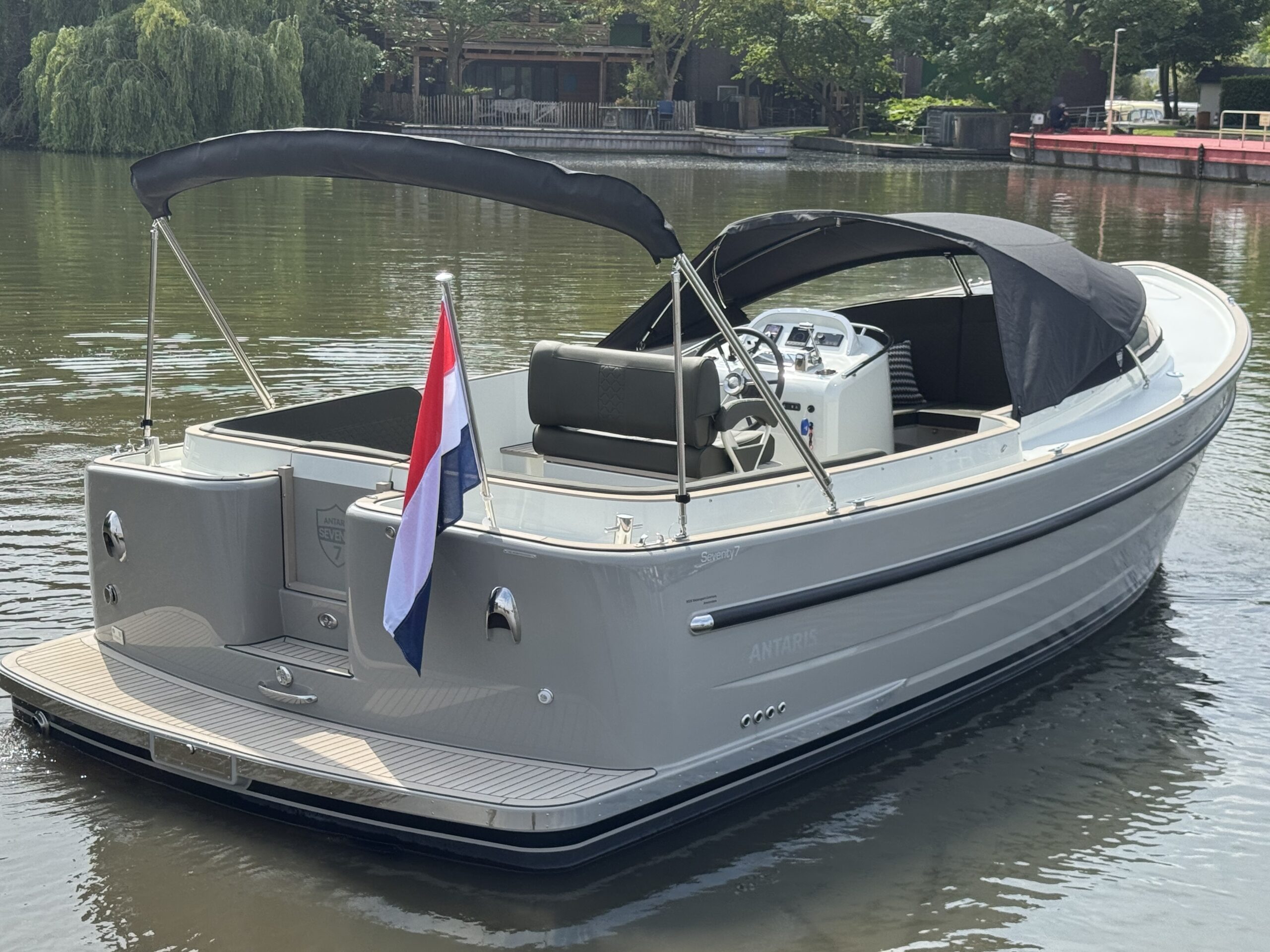 foto: 5 Antaris Seventy7 Sport