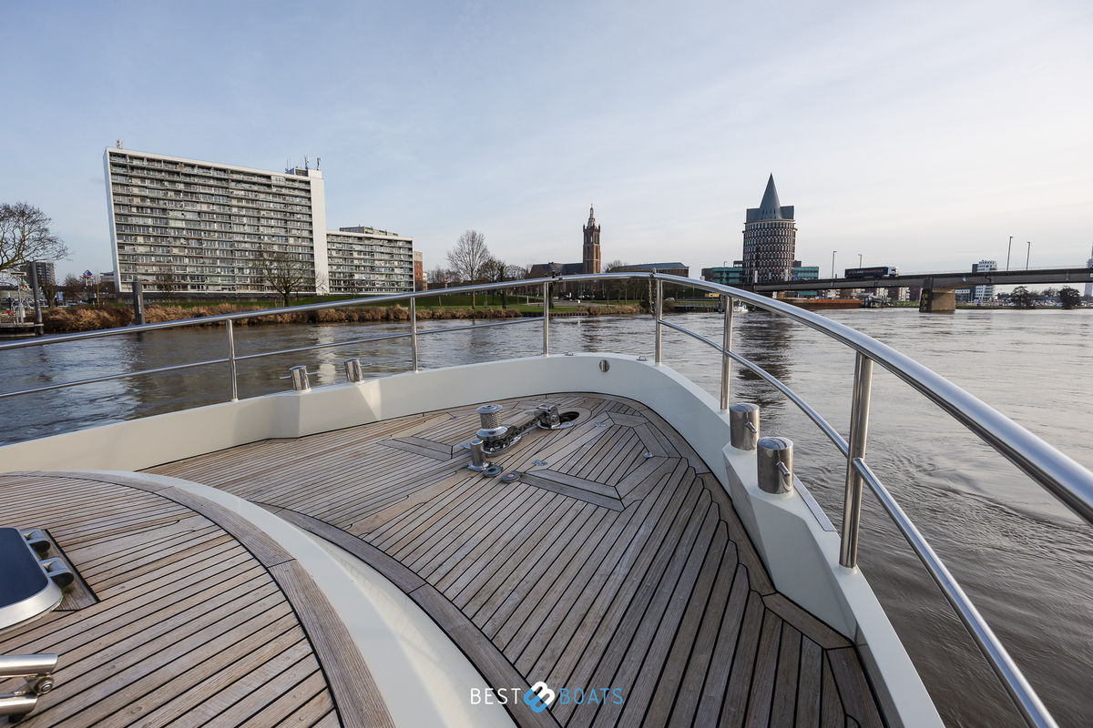 foto: 5 Linssen Grand Sturdy 500 Variotop MKII