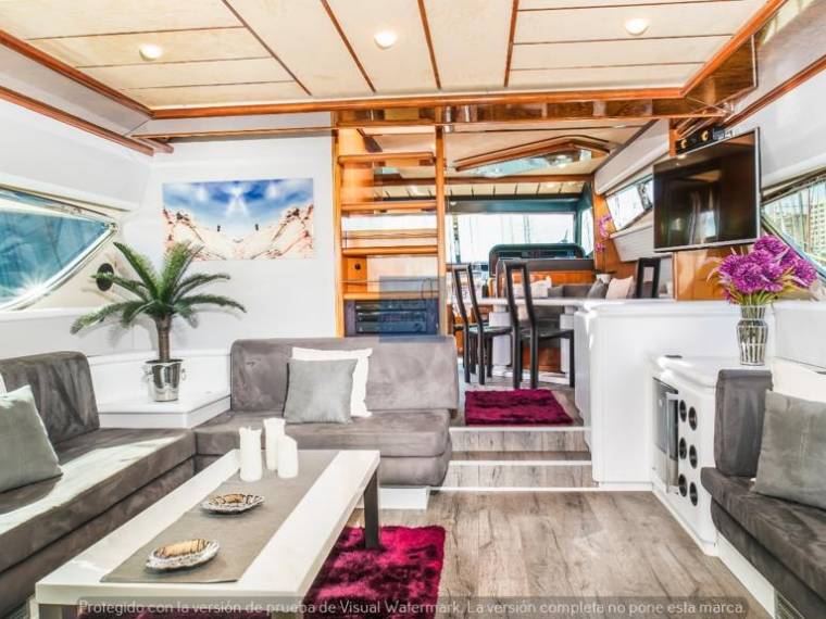 foto: 4 Ferretti 210 Fly