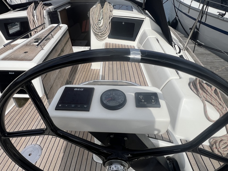hoofdfoto: 1 Dufour 360 GL