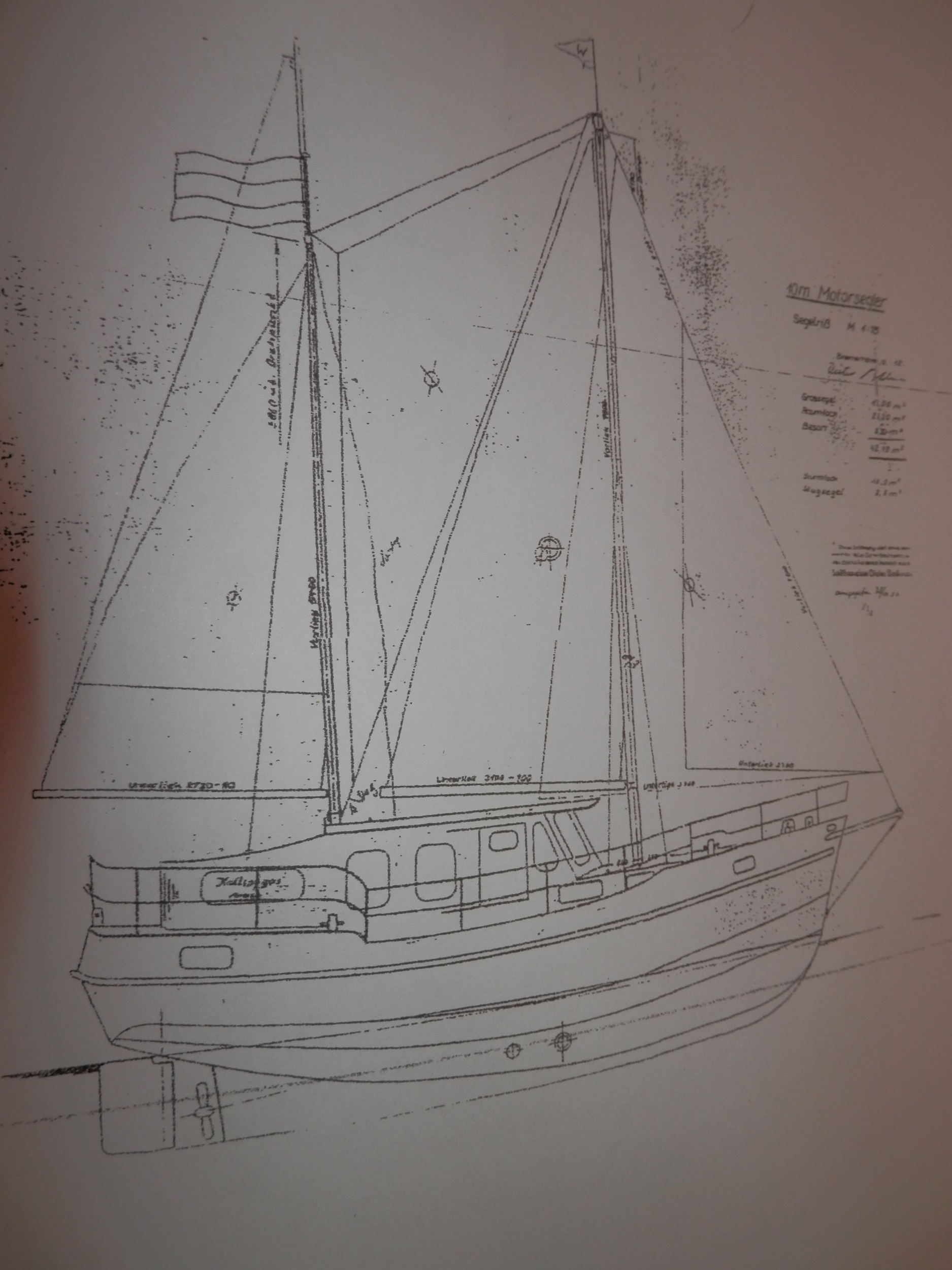 foto: 124 MOTORSAILER Kallipygos 10.00