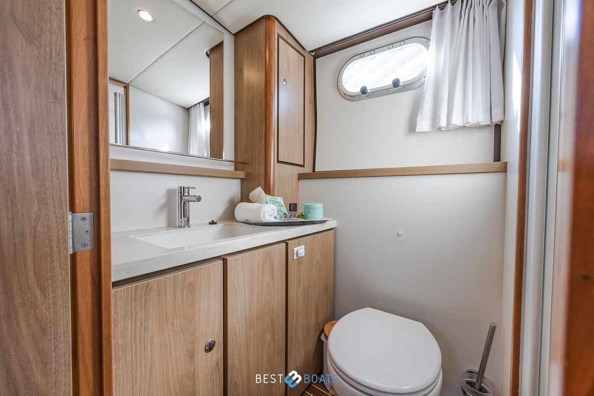 foto: 4 Linssen Grand Sturdy 40.0 AC