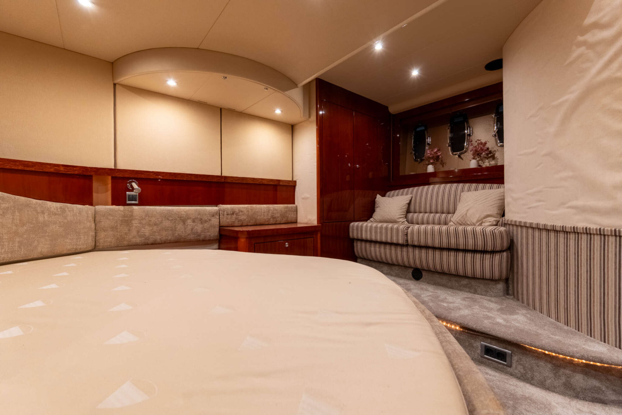 foto: 6 Fairline Fairline Targa 62