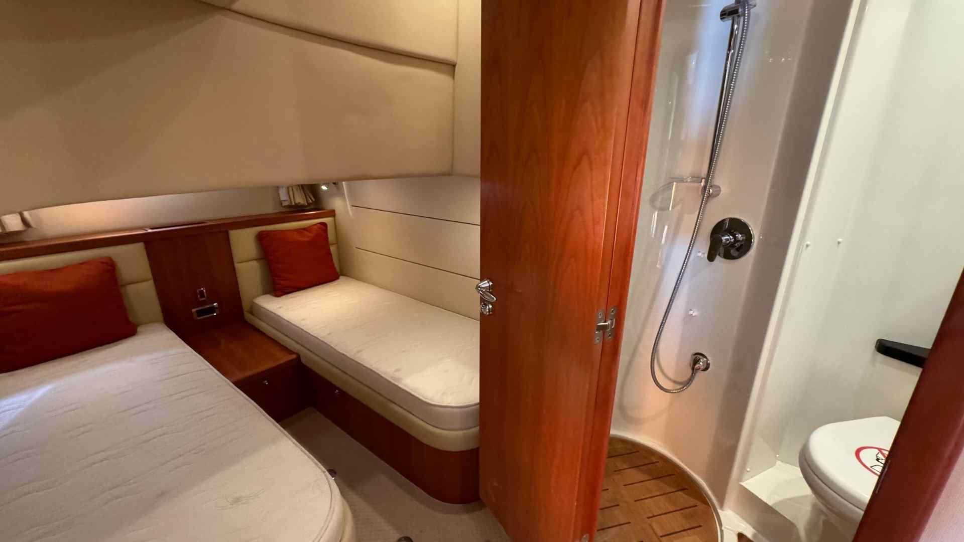 foto: 4 Sunseeker Portofino 47 HT