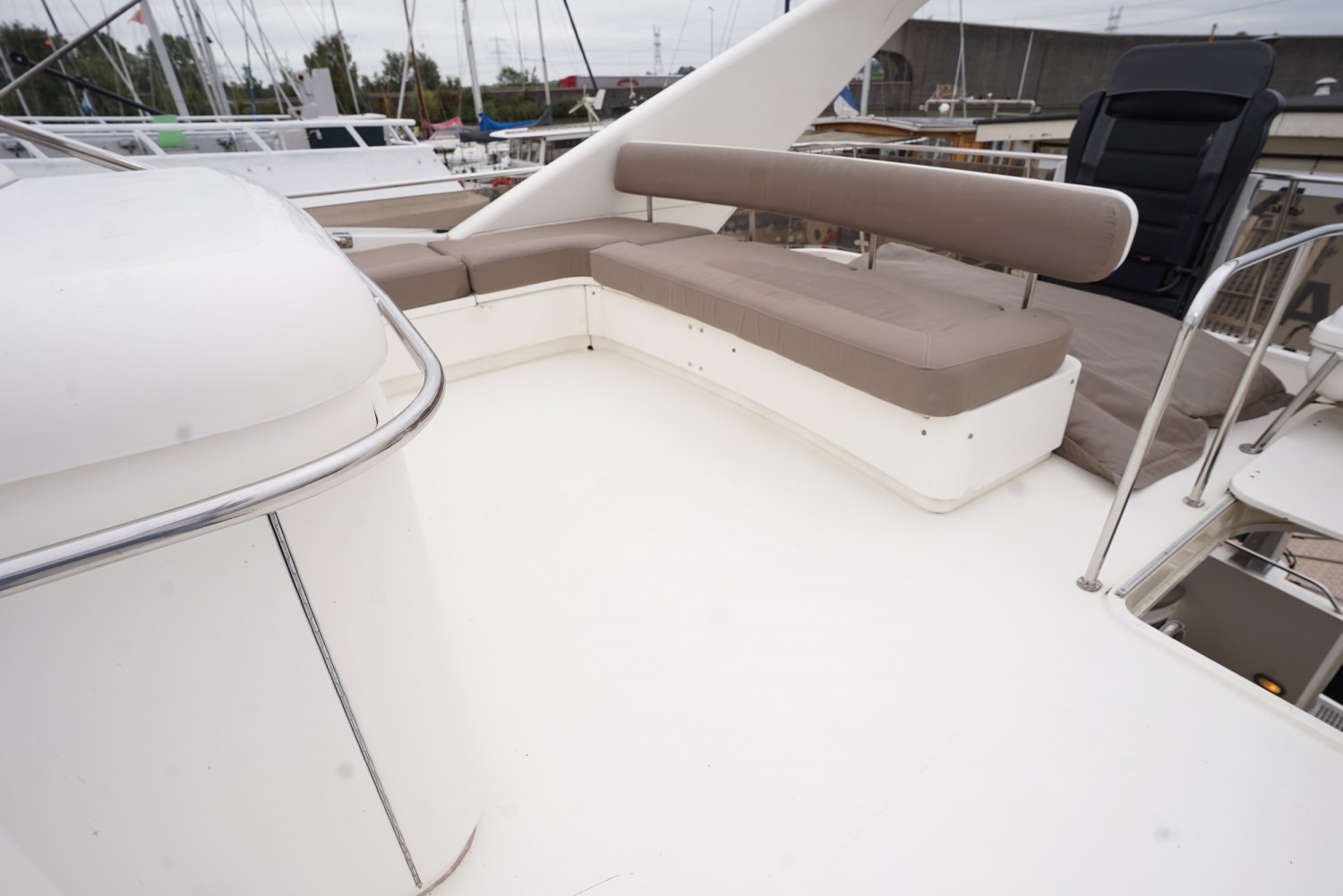 foto: 6 Fairline Squadron 62