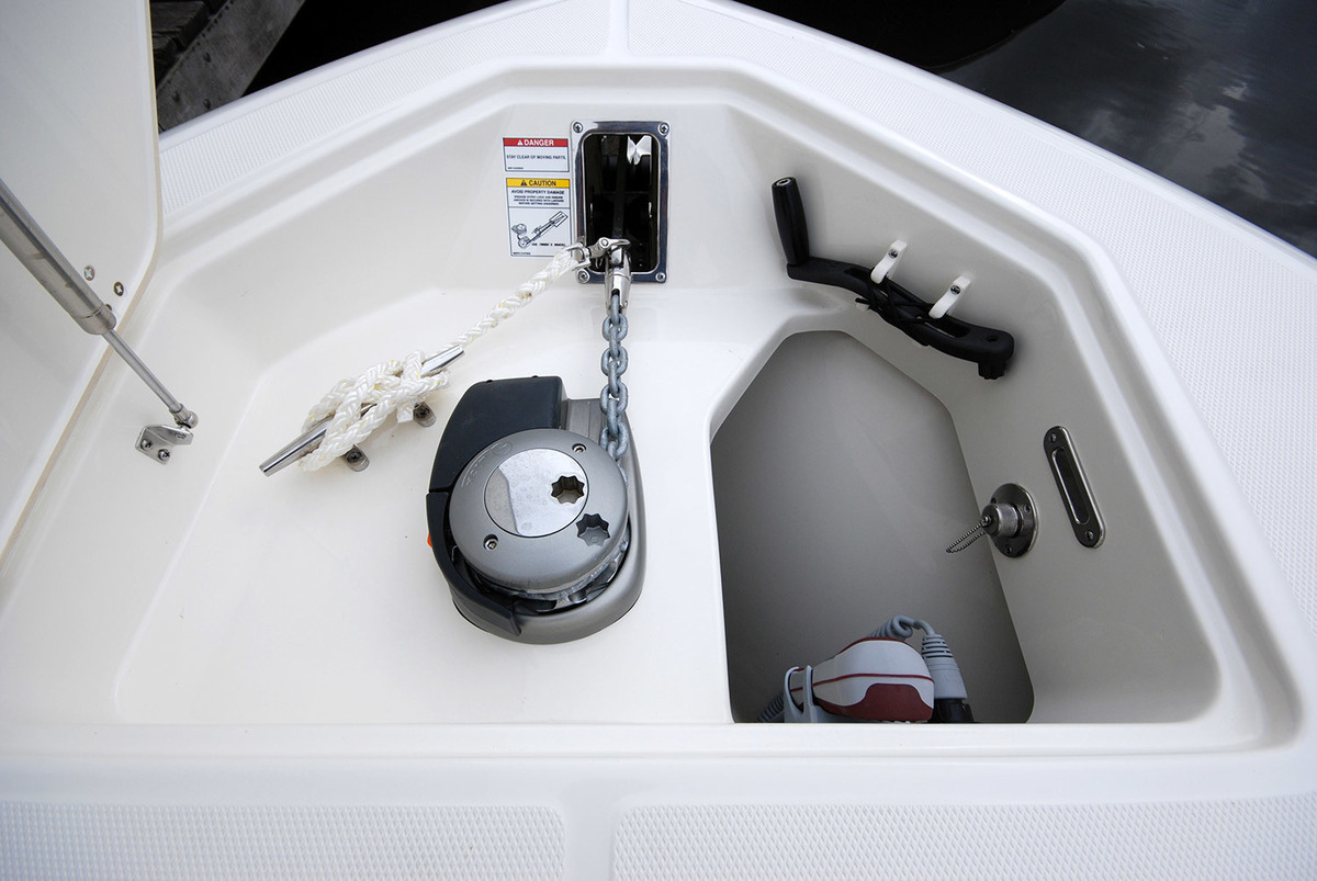 foto: 21 Boston Whaler 330 Outrage