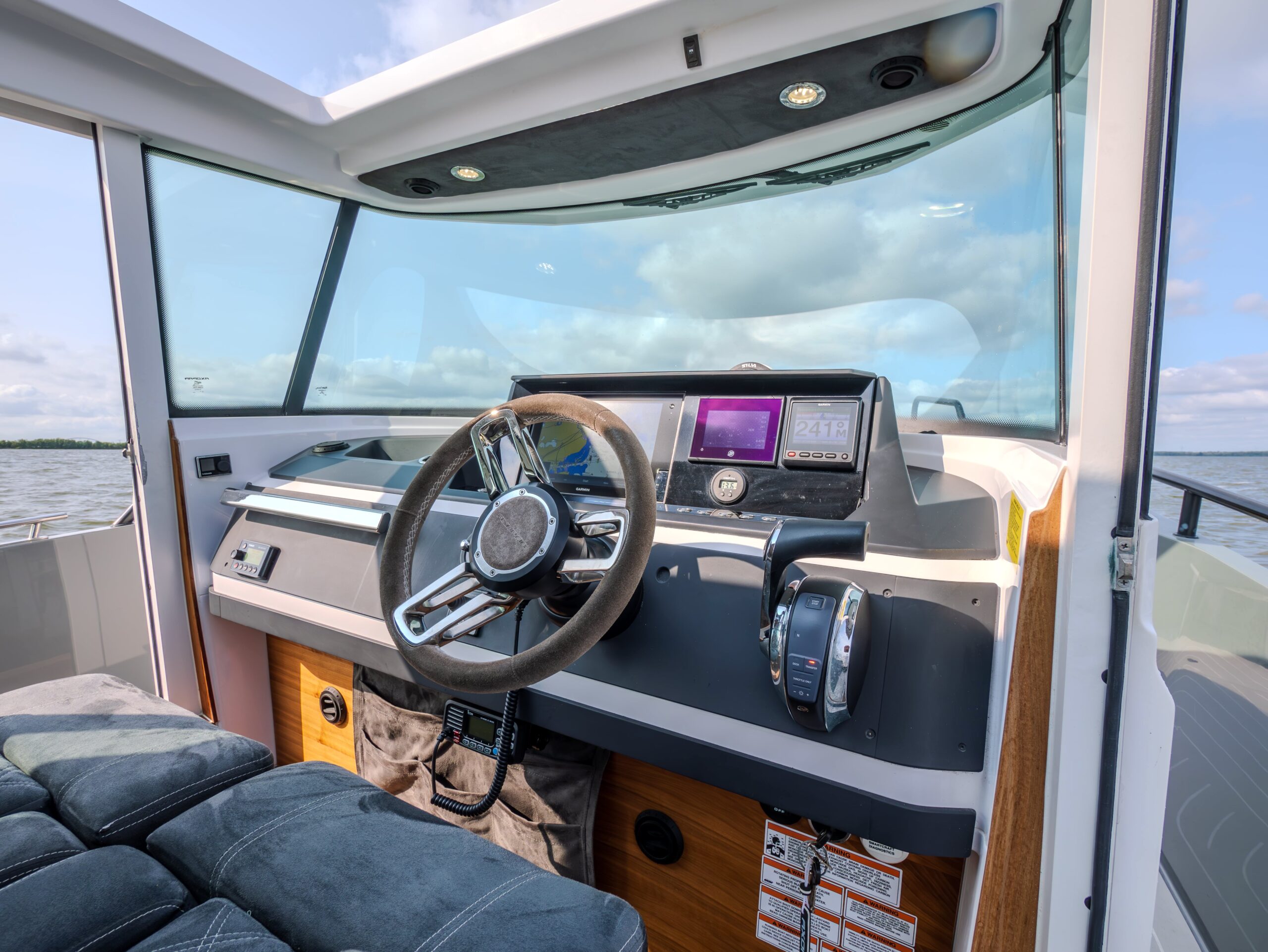 foto: 12 Axopar 28 Cabin