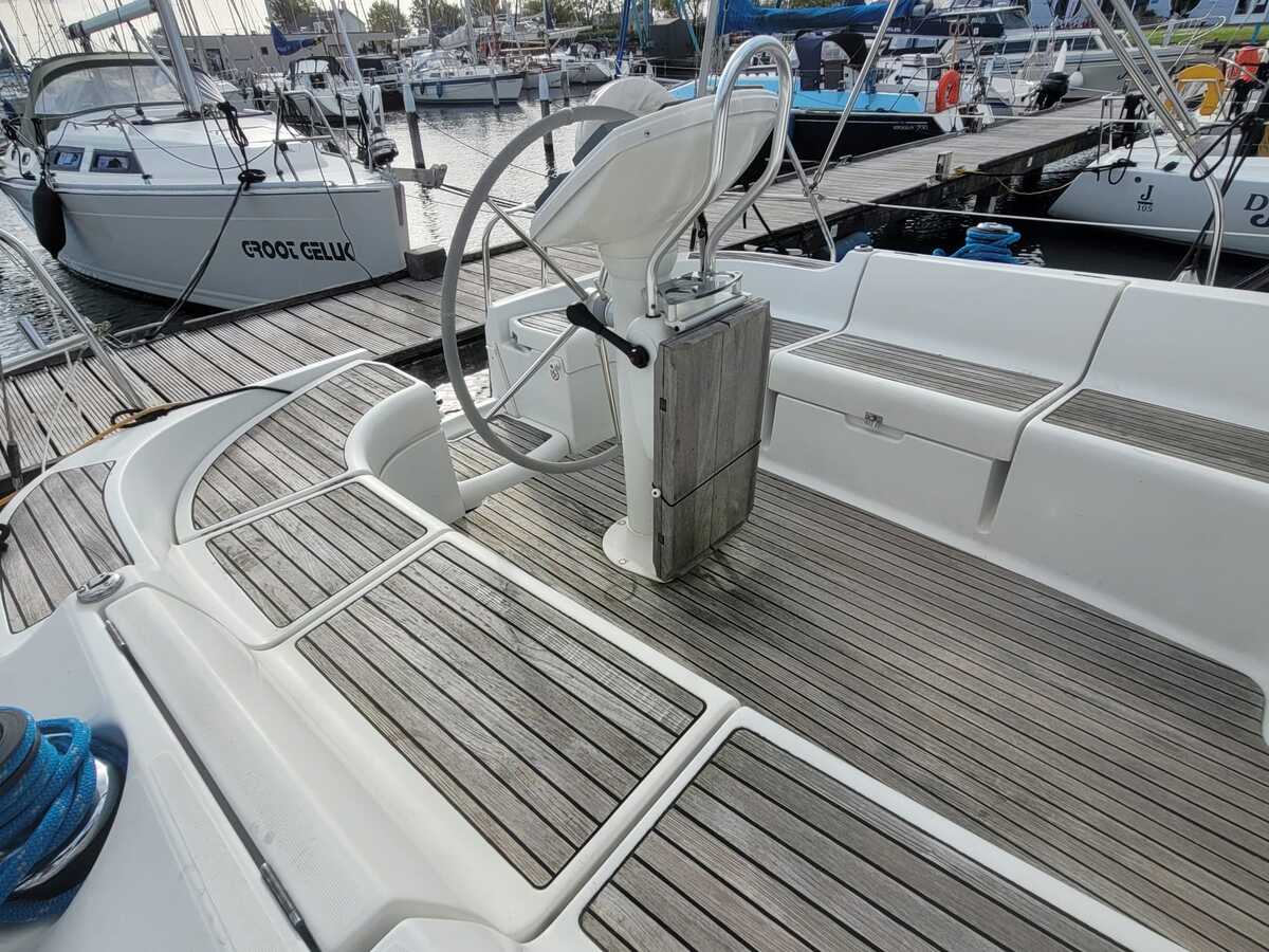 foto: 4 Jeanneau Sun Odyssey 37