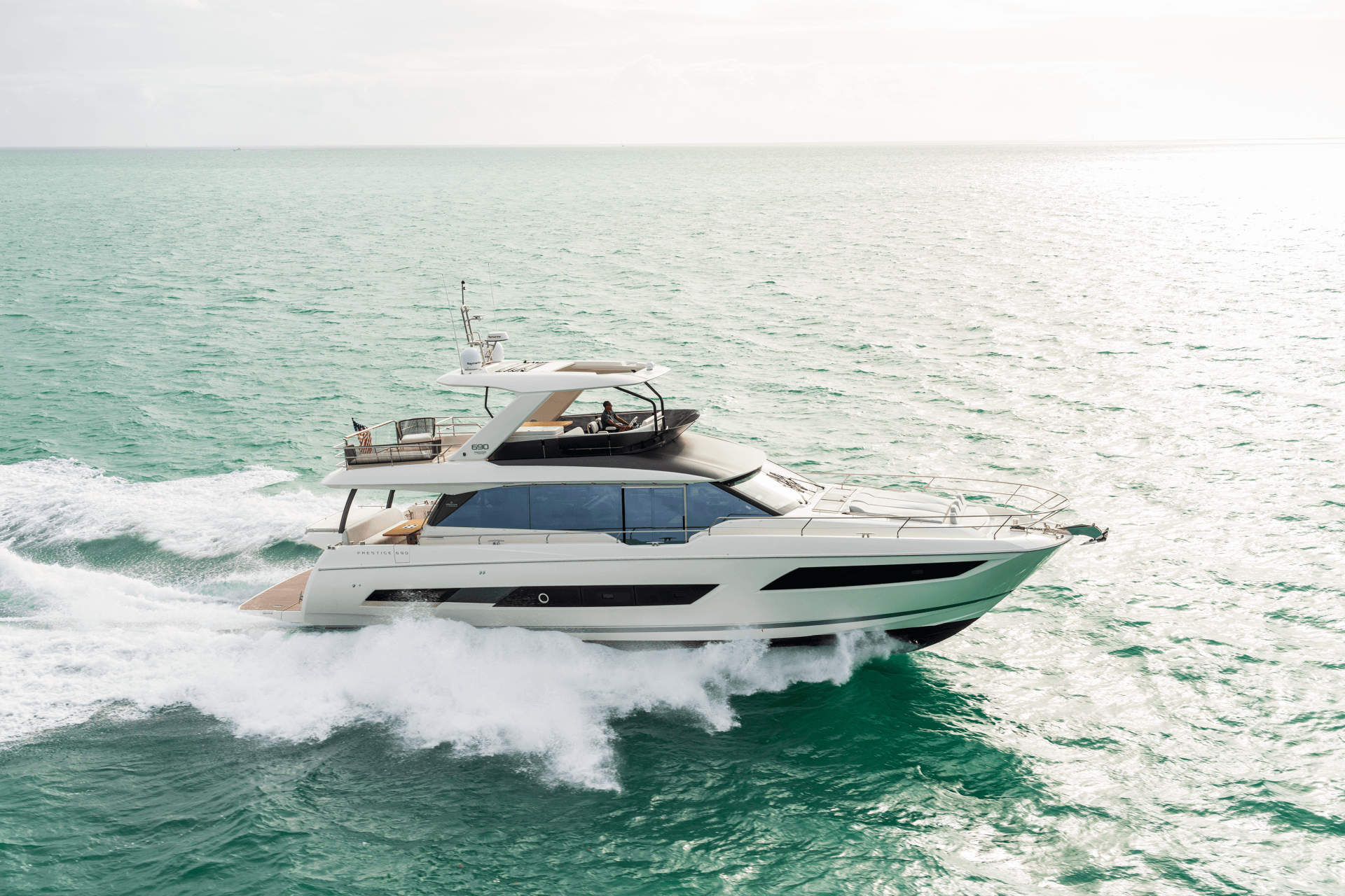 foto: 81 Prestige 690 flybridge #46