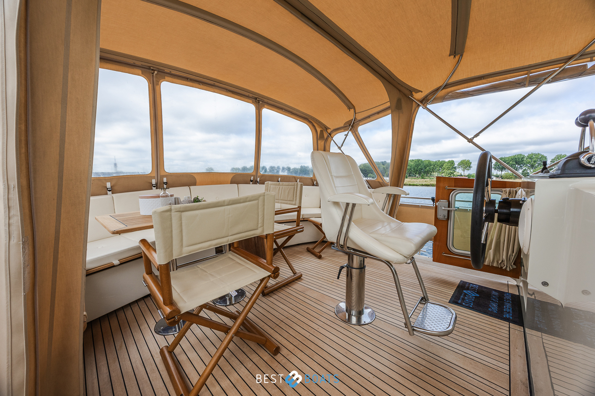 foto: 5 Linssen  Grand Sturdy 45.9 AC Twin