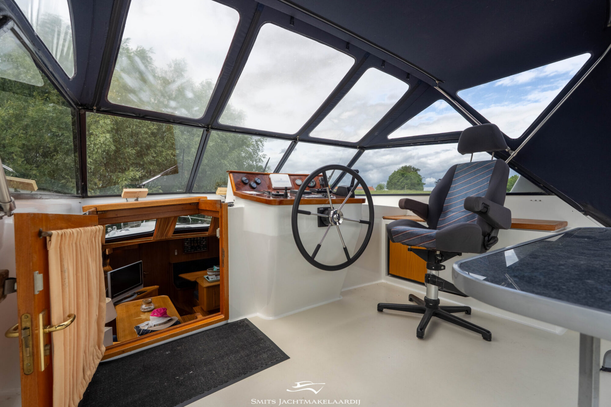 foto: 8 Valkkruiser Valkkruiser 14.00 AK Cabrio