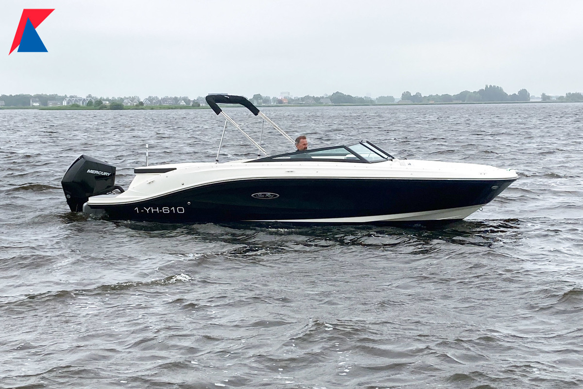 foto: 4 Sea Ray SPX 230 Outboard