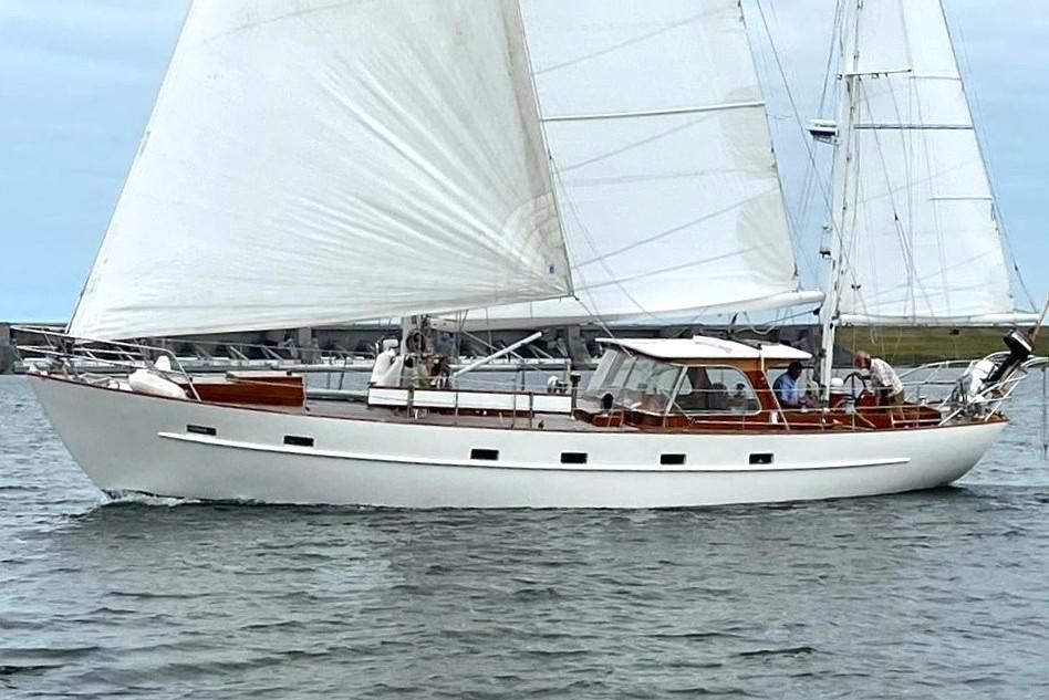 hoofdfoto: 1  De Vries Lentsch 13.85 Ketch