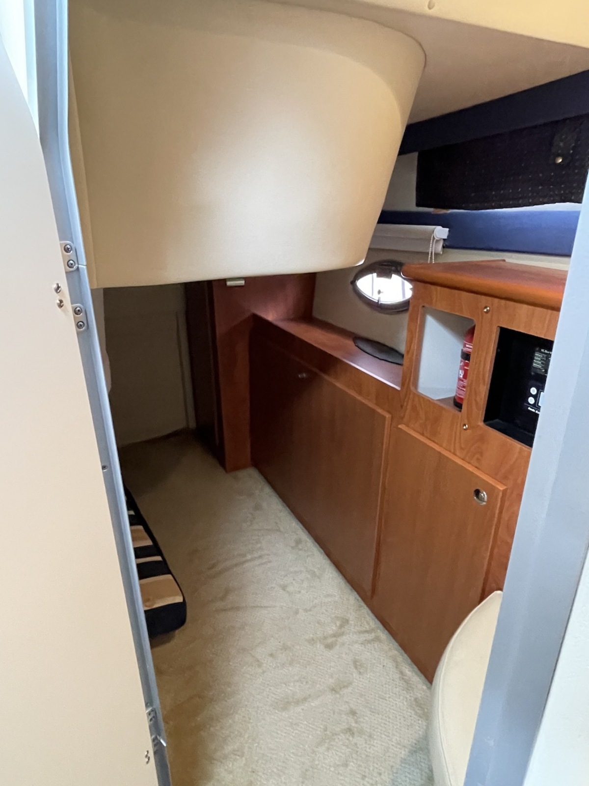 foto: 27 Bayliner  335 Cruiser