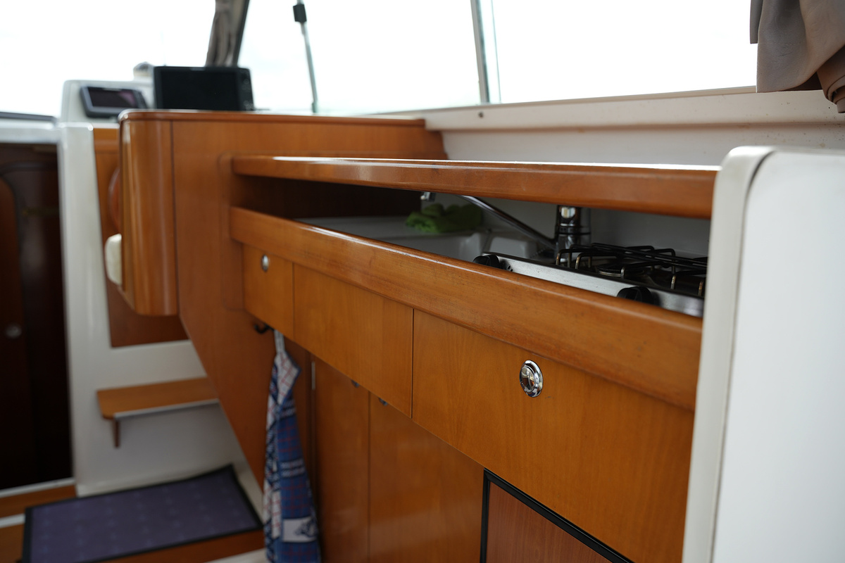 foto: 6 Beneteau Antares Serie 9