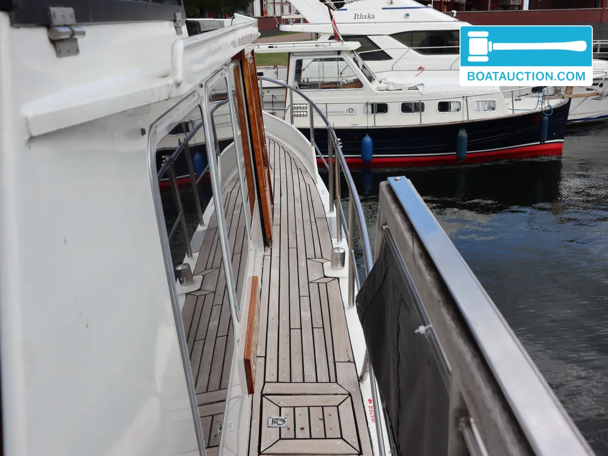 foto: 5 Visserstrawler 1050